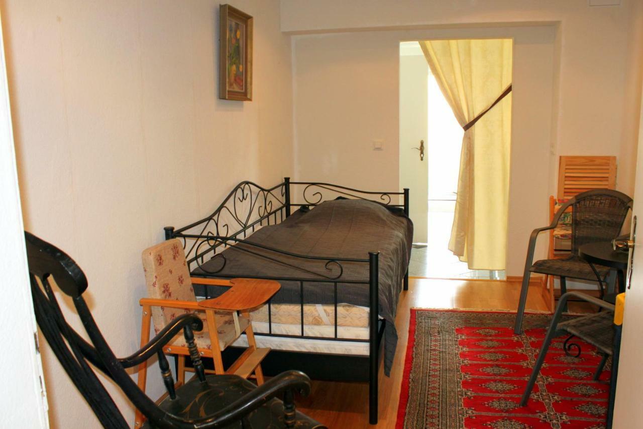 Ferienwohnung "Zur Alten Schule" Neuburxdorf Eksteriør bilde
